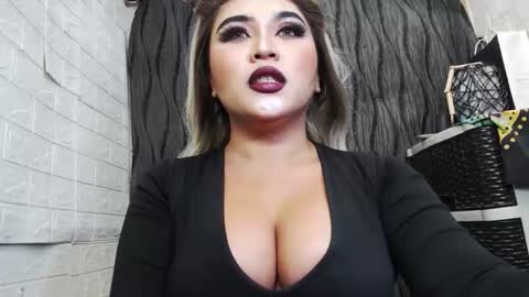 sexy kia online show from October 21, 2:51 pm