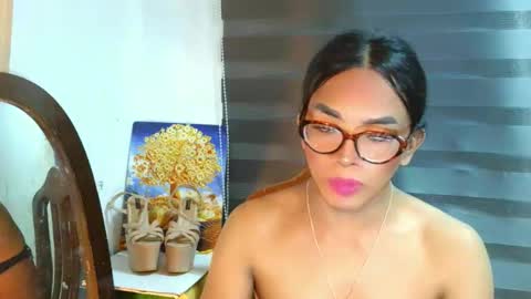 _karie_ online show from April 6, 5:08 am