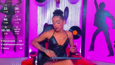 Nicky  Please help me with your thumbs up its importan online show from March 14, 10:35 pm