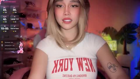 Lily online show from September 25, 7:21 pm