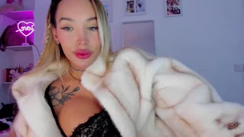   online show from January 8, 8:02 pm