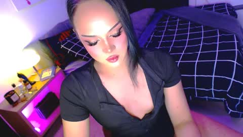 Sofie online show from July 28, 4:05 pm