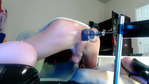 Snapshot of adamseve777 chatting on December 24, 4:19 pm TaylorSexbot online show from December 24, 4:19 pm