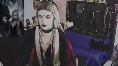 Mistic witch online show from April 20, 6:09 pm