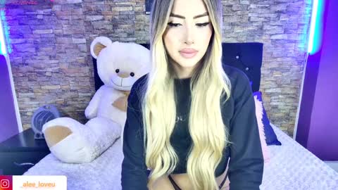 Snapshot of ale_love_ chatting on January 28, 2:32 am ALE LOVE online show from January 28, 2:32 am