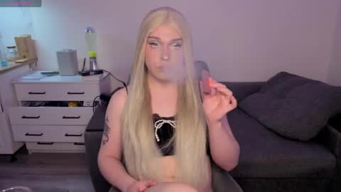 ALENA  INDEPENDENT MODEL online show from April 24, 2:31 pm