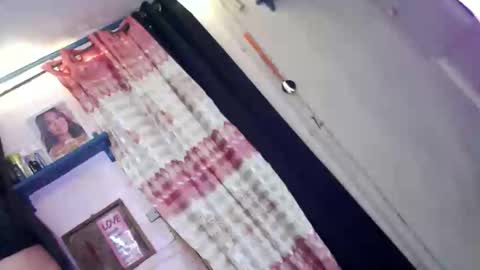 Kimmygirl online show from March 23, 2:44 pm