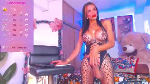 alexafoxxy01 online show from December 18, 10:26 pm