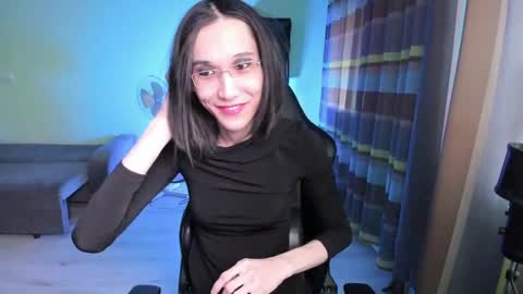 Alison online show from April 3, 1:26 am