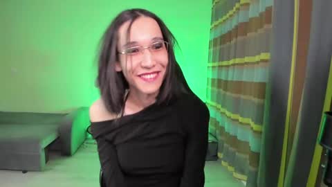 Alison online show from April 4, 9:56 pm