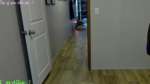 Allie online show from March 15, 3:04 pm