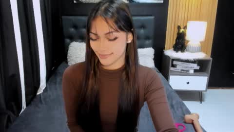 Alondra online show from March 19, 5:51 am