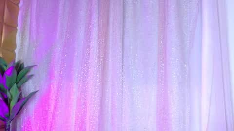 Hazel Bowie online show from March 17, 4:15 am