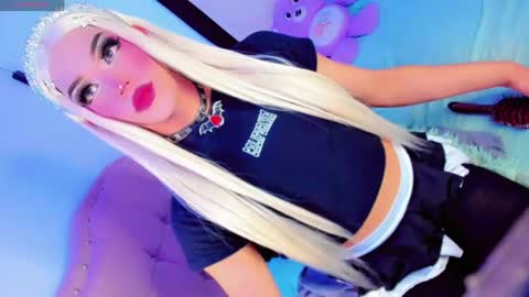 Shiaki 04 online show from June 3, 6:26 am