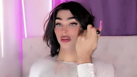 amal_baddel_ online show from March 15, 9:18 pm