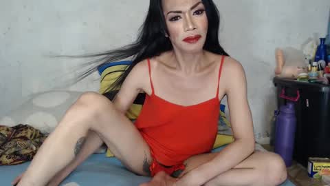 Snapshot of amazongirl_pinay chatting on February 26, 4:35 pm jasmine online show from February 26, 4:35 pm