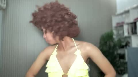 Amelia online show from April 25, 6:38 pm