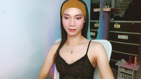 Tina online show from October 29, 6:06 pm