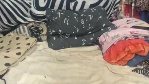 Amuy online show from March 19, 9:42 am