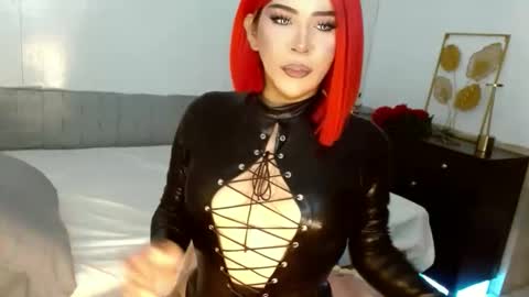 Thena online show from November 5, 2:11 am