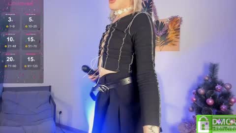 Andrea online show from December 25, 4:43 pm