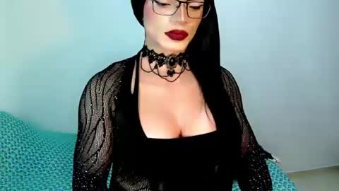 andreavzl online show from August 8, 8:21 am