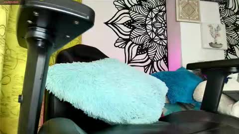 Snapshot of andygrajalez chatting on October 19, 1:42 am andygrajalez online show from October 19, 1:42 am