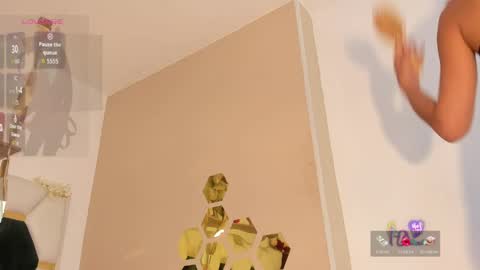 angela_garciaa online show from April 15, 7:19 pm