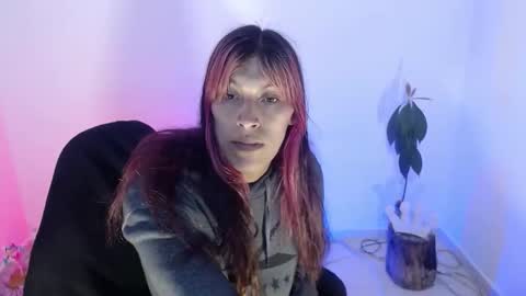 angele online show from November 28, 4:08 pm