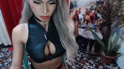 DIVINE ANGEL online show from March 11, 3:05 am