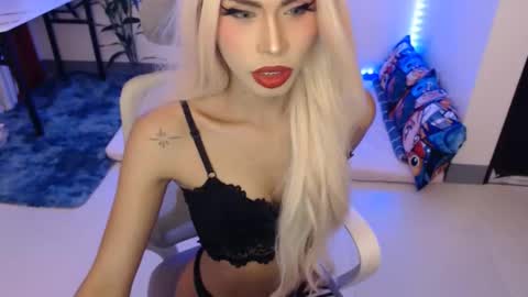 DIVINE ANGEL online show from March 9, 1:09 am