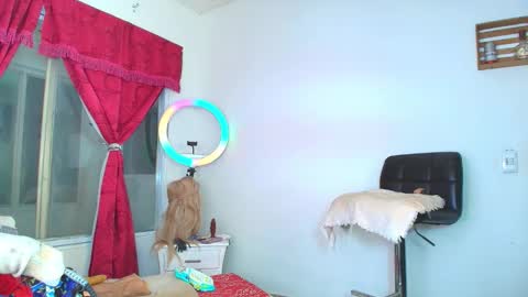 Snapshot of angye_hot chatting on October 20, 1:03 pm Jovana Michell online show from October 20, 1:03 pm