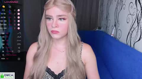 anjalin_sososok online show from November 9, 9:26 pm