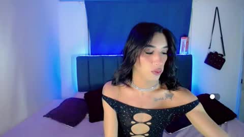 Anailyn figueroa online show from January 11, 3:35 am