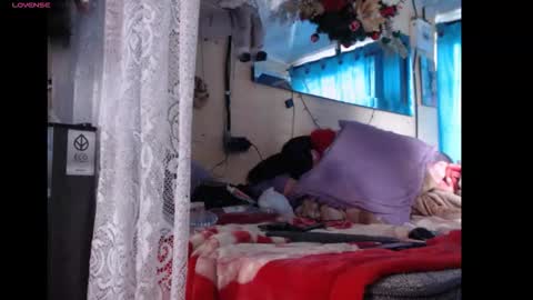 any simsom online show from December 20, 5:30 pm