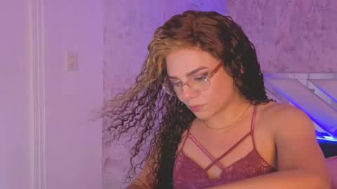 Isabella online show from June 1, 9:27 pm