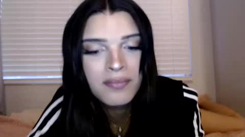 La Bratz Doll online show from March 2, 11:22 pm