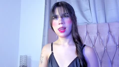 Snapshot of ashley_piinkk chatting on January 7, 5:35 am Ashley online show from January 7, 5:35 am