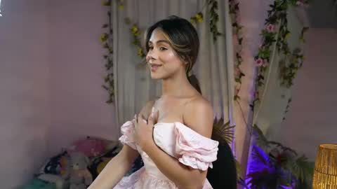 ashley_winhouse online show from June 6, 11:39 am
