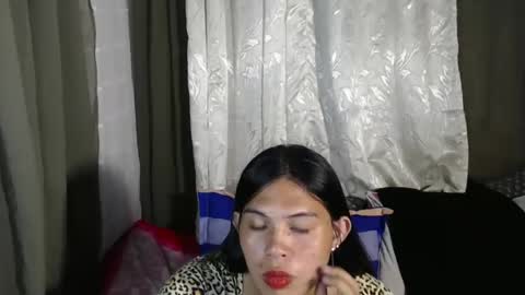 ELLE dont forget to follow and thumbs up online show from December 8, 10:41 am