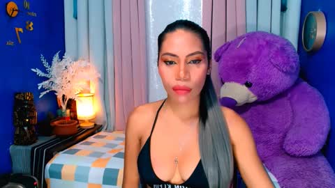 Ava online show from February 12, 11:29 am