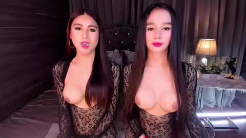 avimiller online show from March 6, 6:55 pm