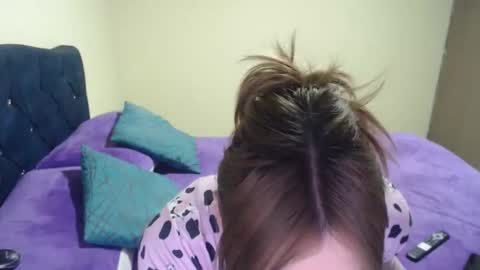 valentina online show from February 7, 3:45 am