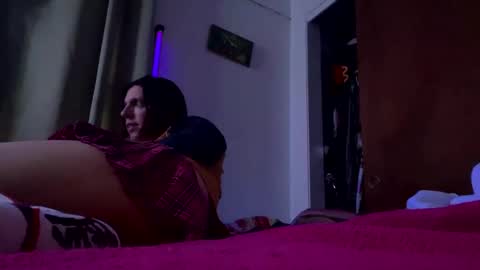 Snapshot of bathingcat chatting on January 17, 3:11 pm bathingcat online show from January 17, 3:11 pm