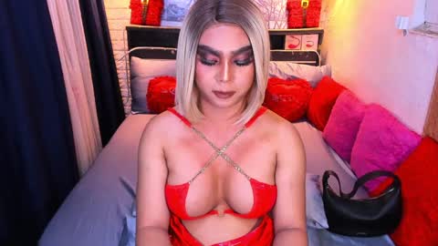 Queen Alexa online show from December 12, 10:02 am