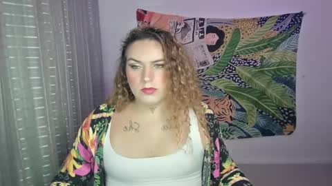 bettytaylor23 online show from January 18, 2:07 am