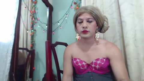 Snapshot of bianca_vega chatting on February 7, 5:29 pm Bianca Vega online show from February 7, 5:29 pm