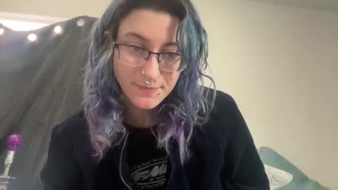 boywithbug online show from March 14, 4:43 pm