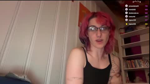 boywithbug online show from April 30, 3:12 am