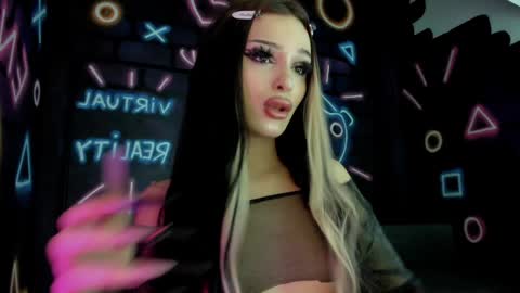 Brianna online show from December 13, 5:49 am